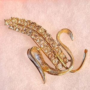 Vintage 1964 Sarah Coventry Radiance Brooch Gold-tone Corn Stalk with Crystals